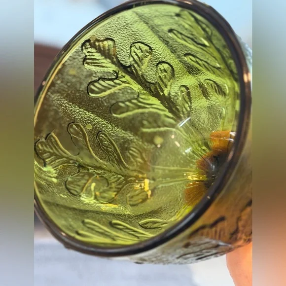 Vintage 1975 FTD Green Glass Pedestal Vase. Compote | Embossed Leaf Design. EUC - Picture 2 of 7